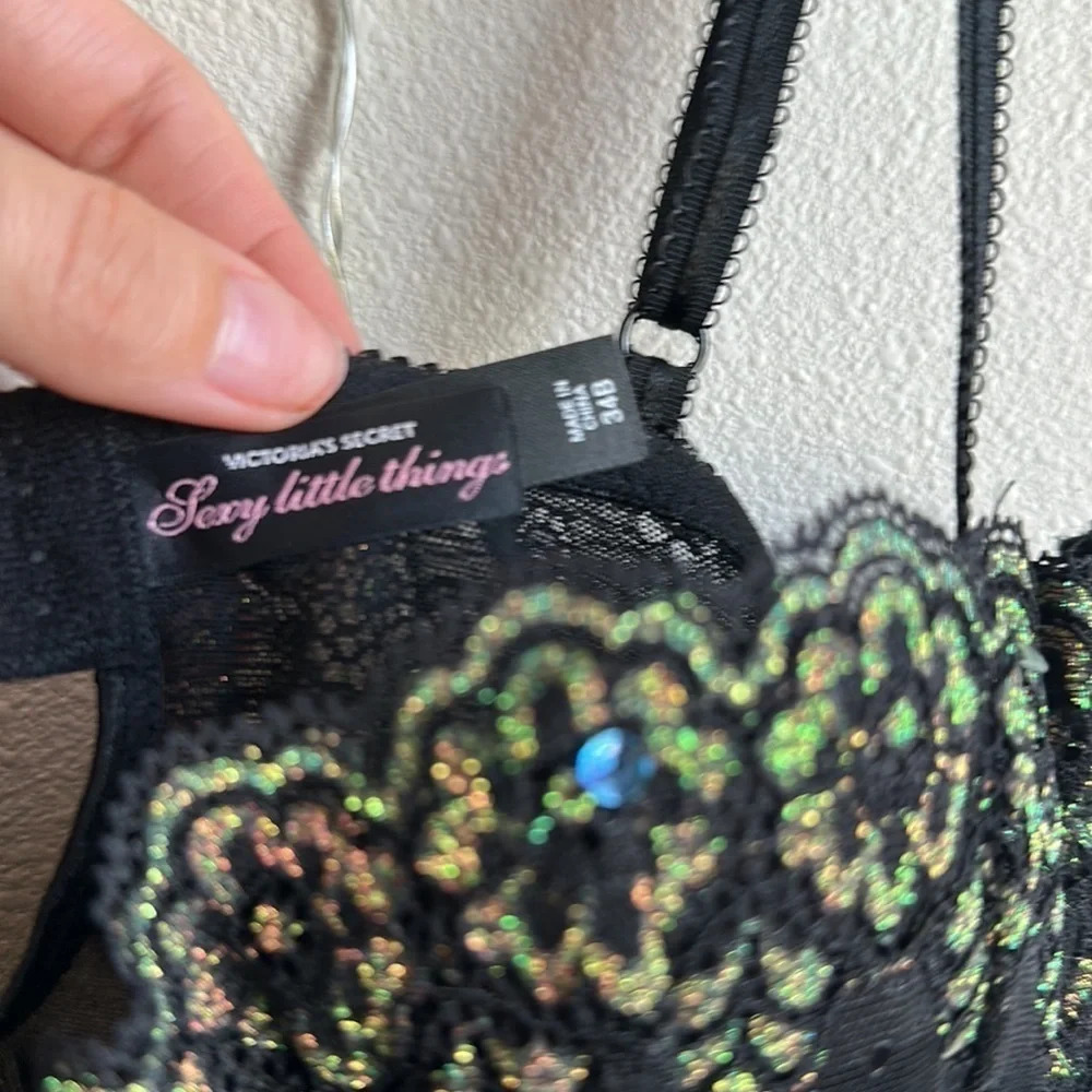 Vintage Victoria’s Secret Slip 🖤✨​​​​​​ - Picture 6 of 6